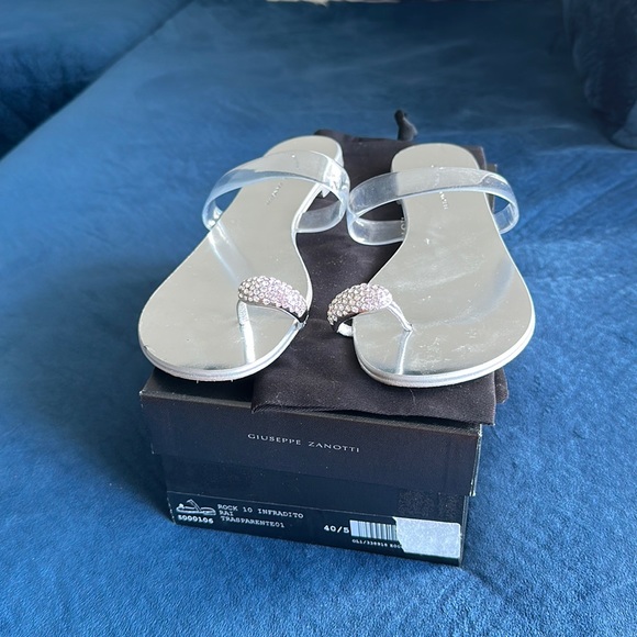 Giuseppe Zanotti Ring PVC Rock 10 Infradito Jeweled Toe Ring Sandal Size 40.5 - Picture 3 of 8